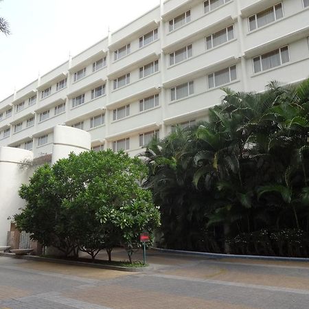 Ellaa Hotel Gachibowli Hyderabad Luaran gambar